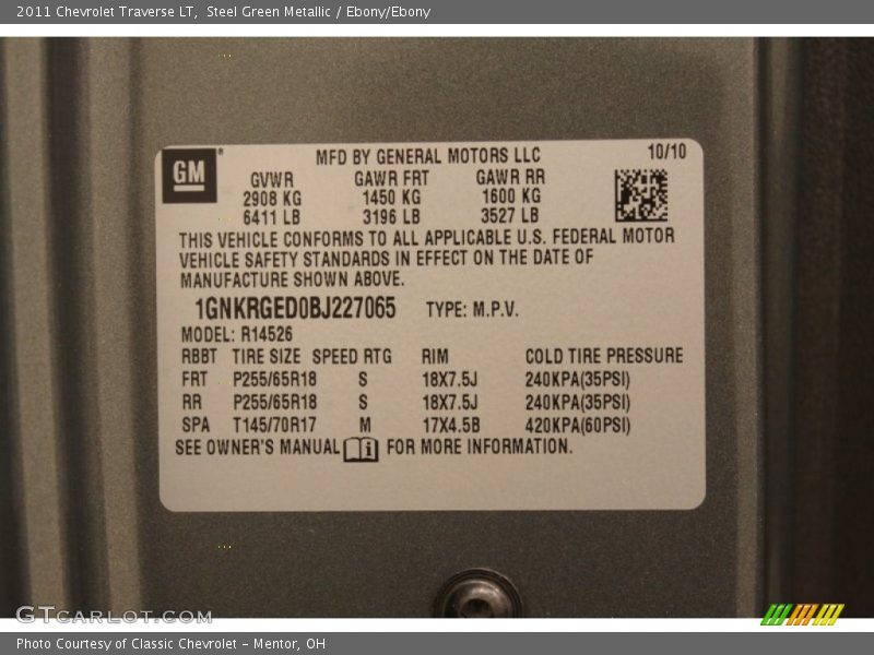Steel Green Metallic / Ebony/Ebony 2011 Chevrolet Traverse LT