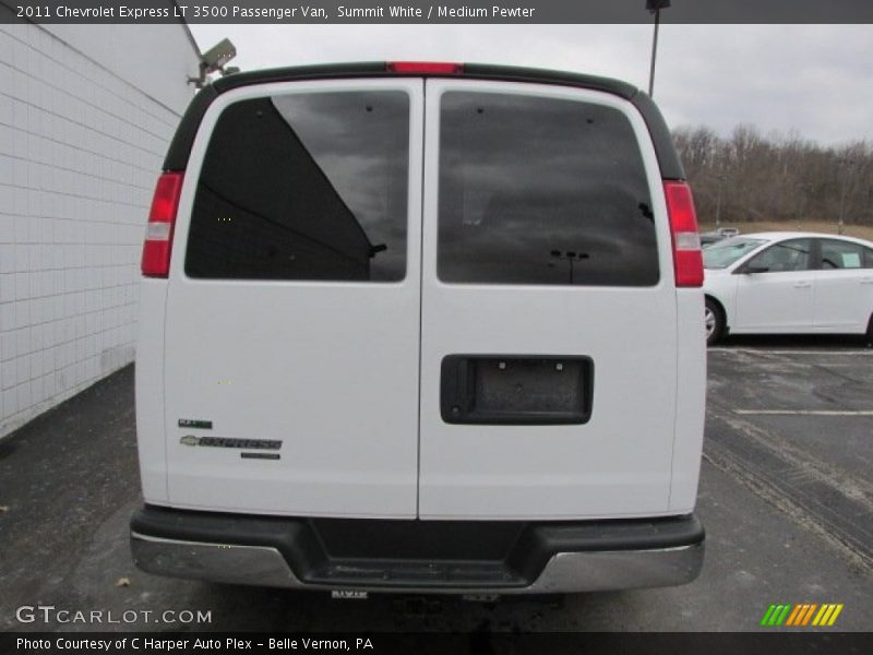 Summit White / Medium Pewter 2011 Chevrolet Express LT 3500 Passenger Van