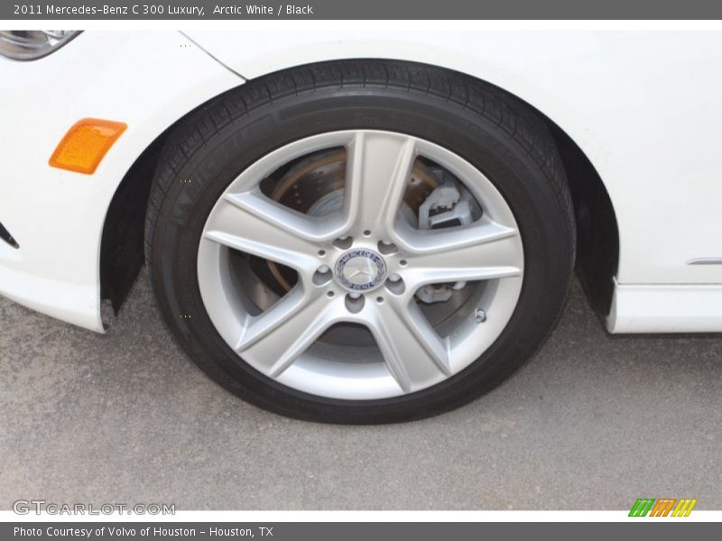 Arctic White / Black 2011 Mercedes-Benz C 300 Luxury