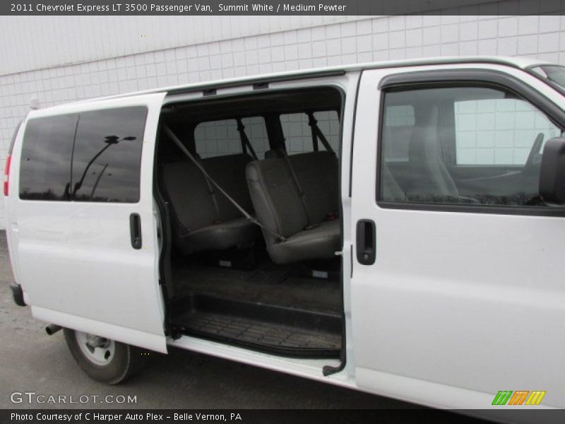 Summit White / Medium Pewter 2011 Chevrolet Express LT 3500 Passenger Van