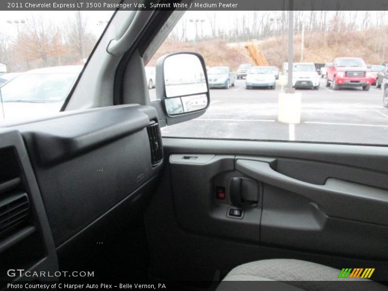 Summit White / Medium Pewter 2011 Chevrolet Express LT 3500 Passenger Van