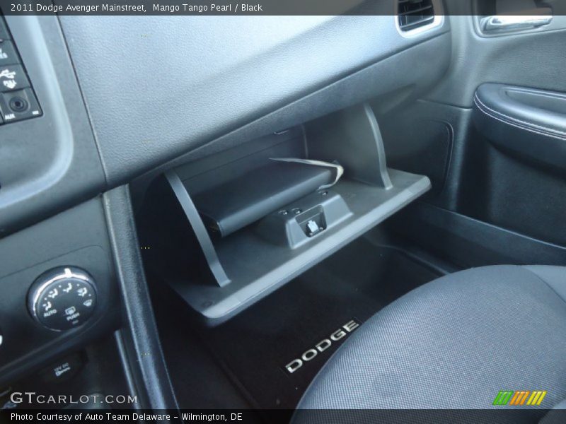 Mango Tango Pearl / Black 2011 Dodge Avenger Mainstreet
