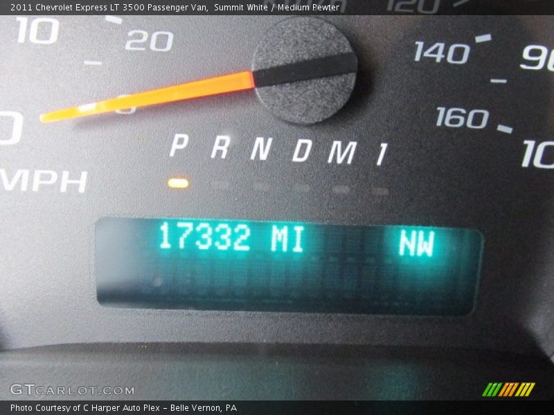 Summit White / Medium Pewter 2011 Chevrolet Express LT 3500 Passenger Van