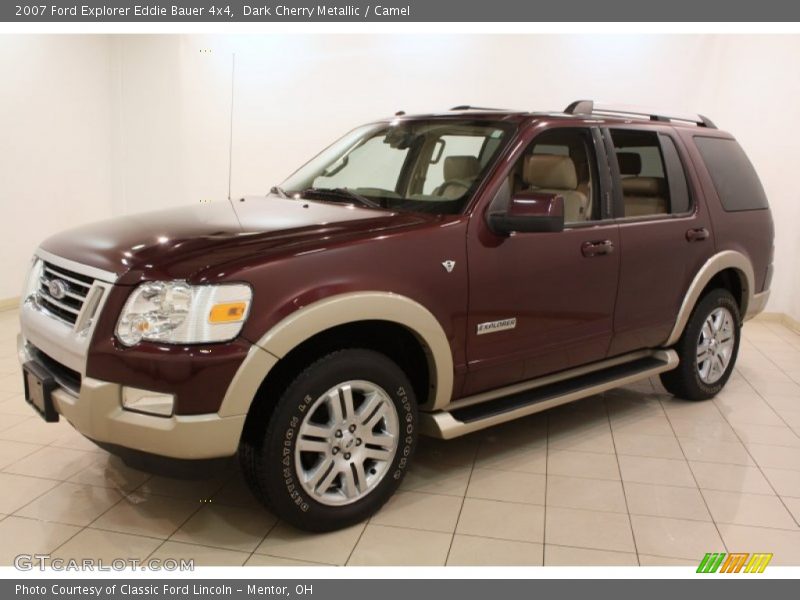 Front 3/4 View of 2007 Explorer Eddie Bauer 4x4