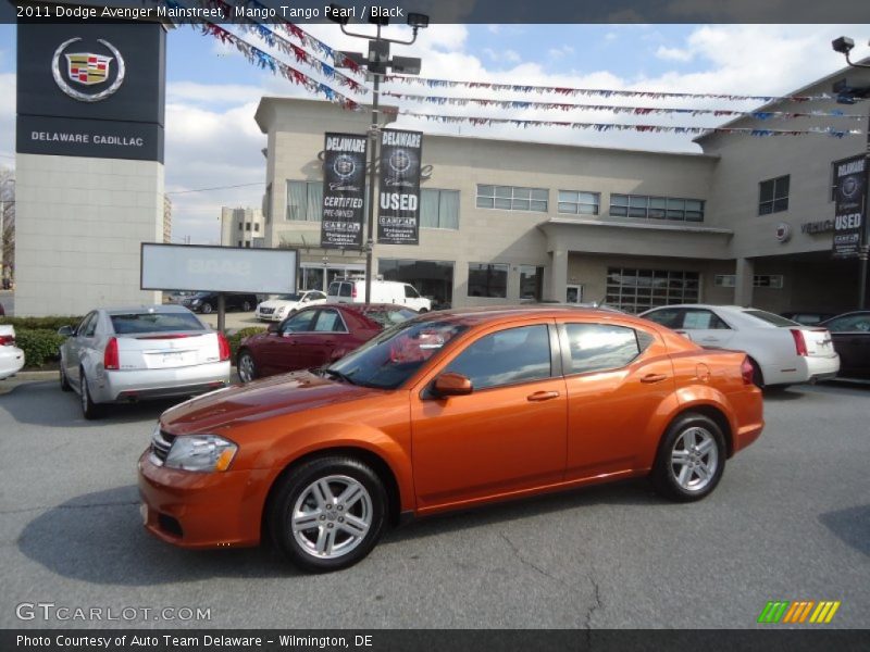 Mango Tango Pearl / Black 2011 Dodge Avenger Mainstreet
