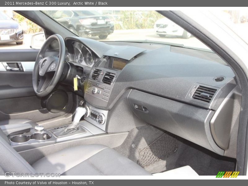 Arctic White / Black 2011 Mercedes-Benz C 300 Luxury