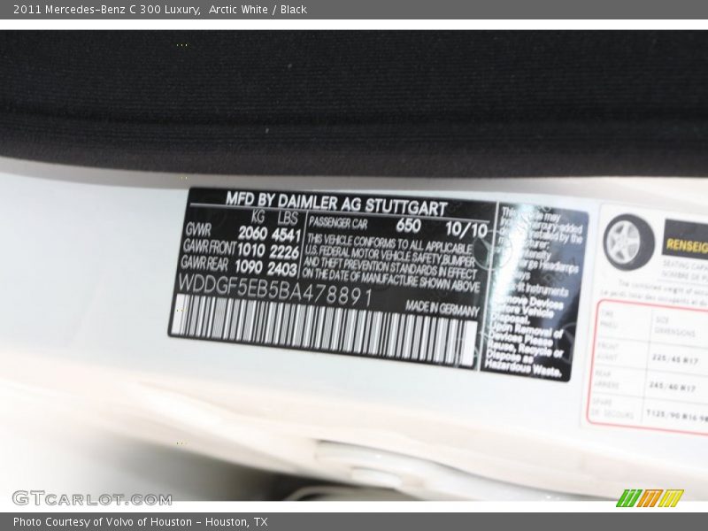 Arctic White / Black 2011 Mercedes-Benz C 300 Luxury