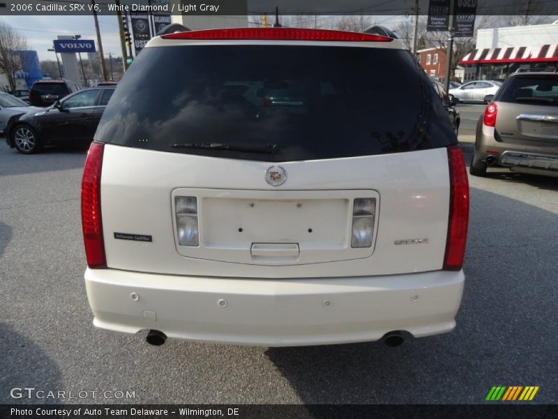 White Diamond / Light Gray 2006 Cadillac SRX V6