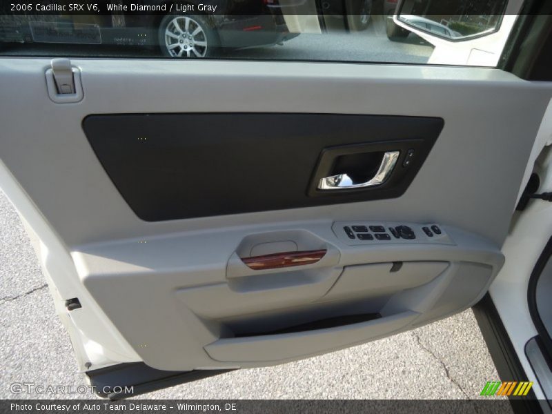 White Diamond / Light Gray 2006 Cadillac SRX V6