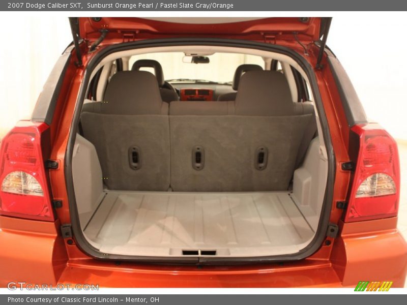  2007 Caliber SXT Trunk