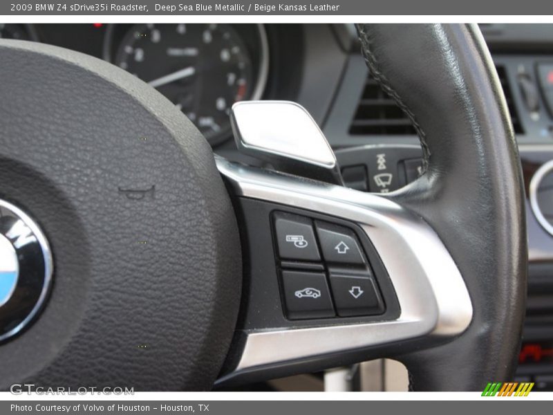 Controls of 2009 Z4 sDrive35i Roadster