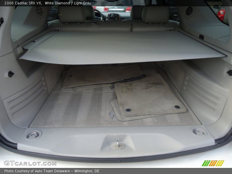  2006 SRX V6 Trunk