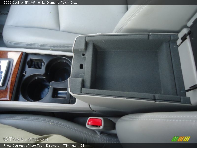 White Diamond / Light Gray 2006 Cadillac SRX V6