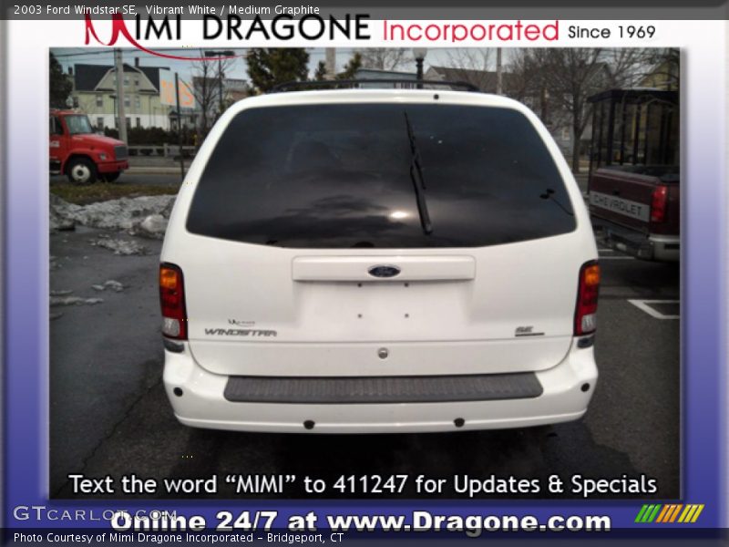 Vibrant White / Medium Graphite 2003 Ford Windstar SE