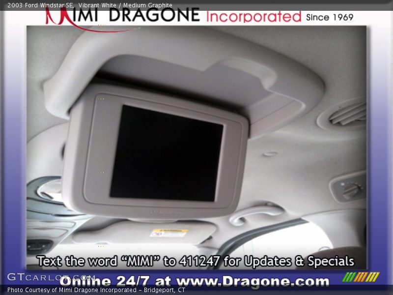 Vibrant White / Medium Graphite 2003 Ford Windstar SE