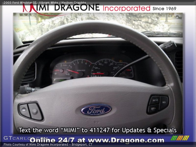 Vibrant White / Medium Graphite 2003 Ford Windstar SE