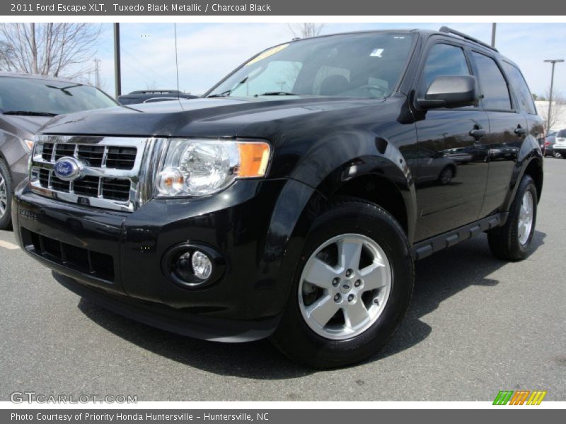 Tuxedo Black Metallic / Charcoal Black 2011 Ford Escape XLT