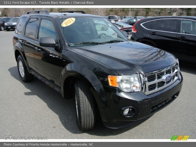 Tuxedo Black Metallic / Charcoal Black 2011 Ford Escape XLT