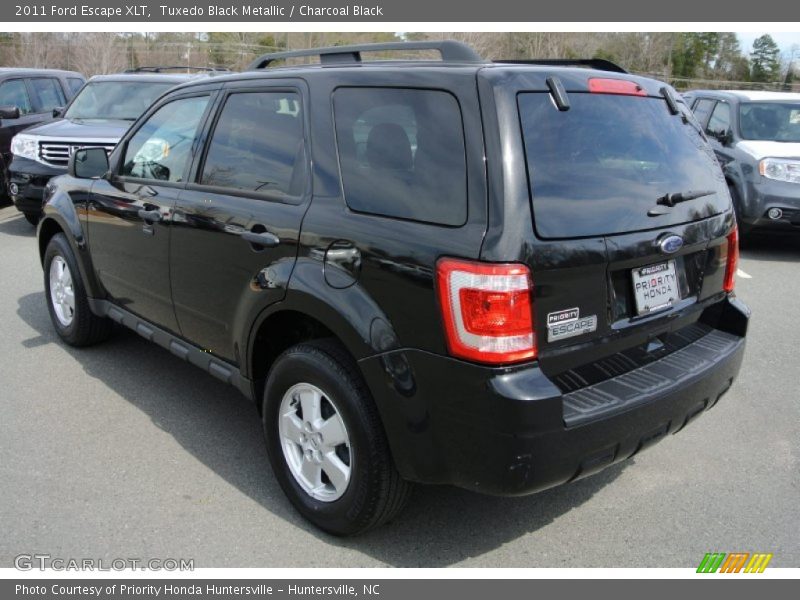 Tuxedo Black Metallic / Charcoal Black 2011 Ford Escape XLT