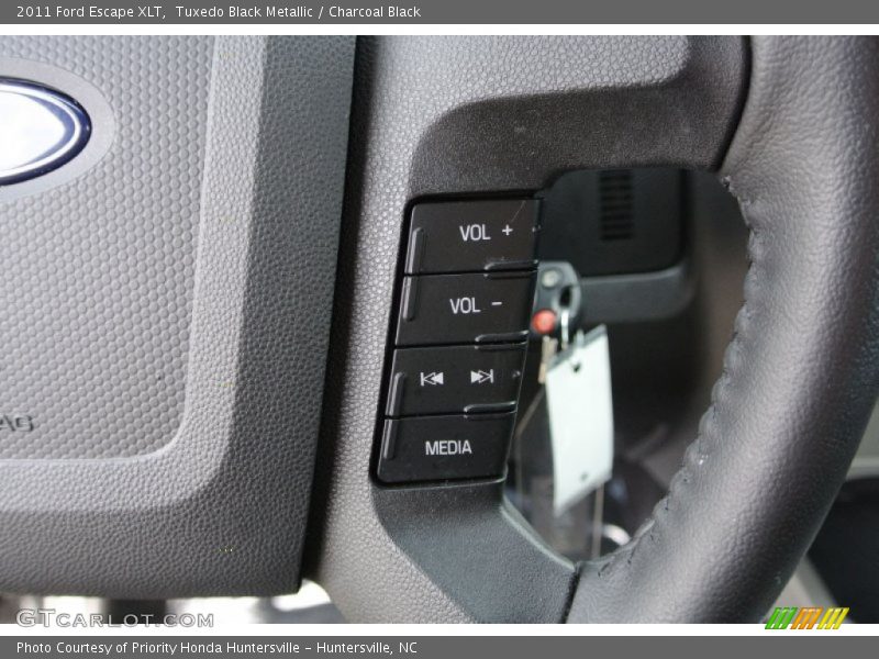 Tuxedo Black Metallic / Charcoal Black 2011 Ford Escape XLT