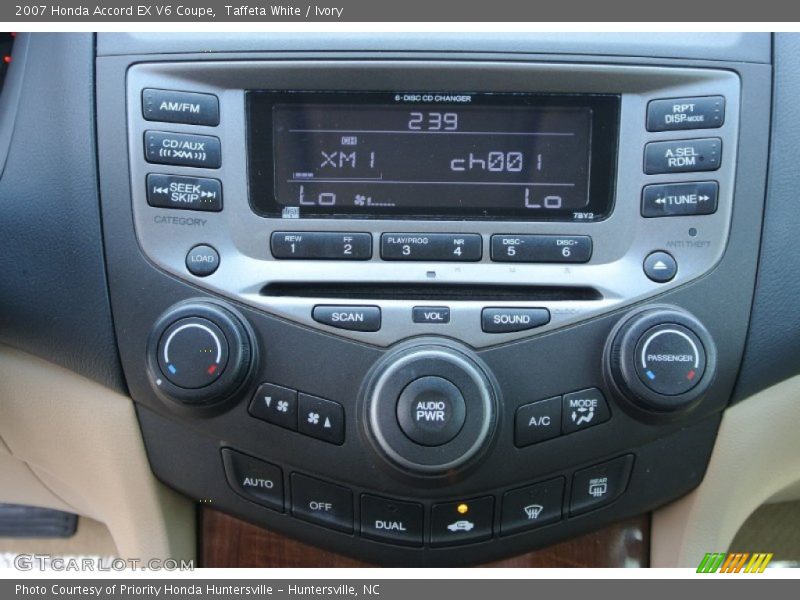 Controls of 2007 Accord EX V6 Coupe