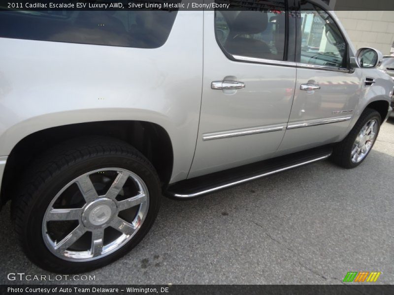 Silver Lining Metallic / Ebony/Ebony 2011 Cadillac Escalade ESV Luxury AWD