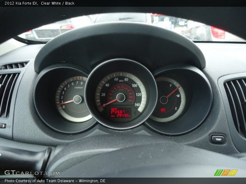 Clear White / Black 2012 Kia Forte EX