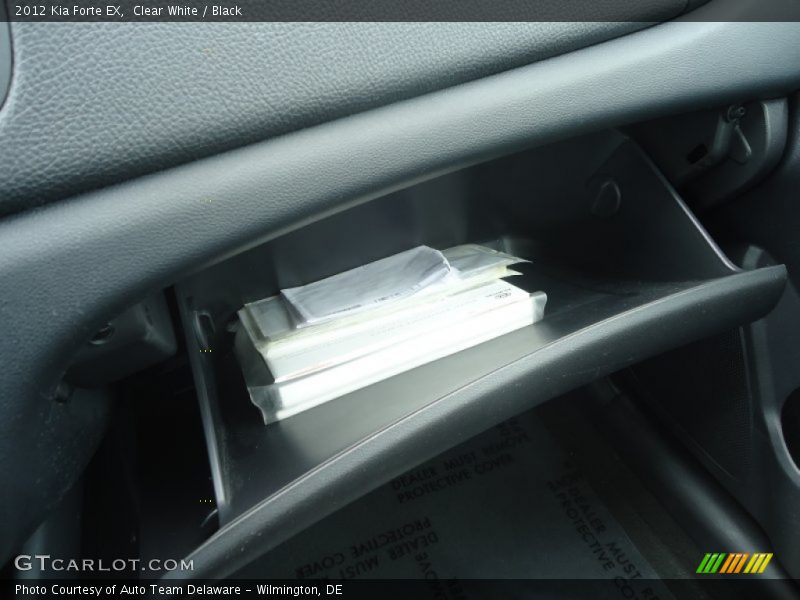 Clear White / Black 2012 Kia Forte EX