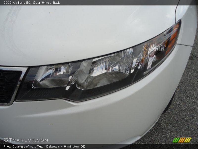 Clear White / Black 2012 Kia Forte EX