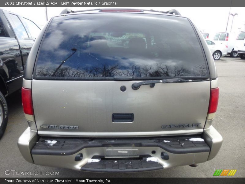 Light Pewter Metallic / Graphite 2001 Chevrolet Blazer LS 4x4