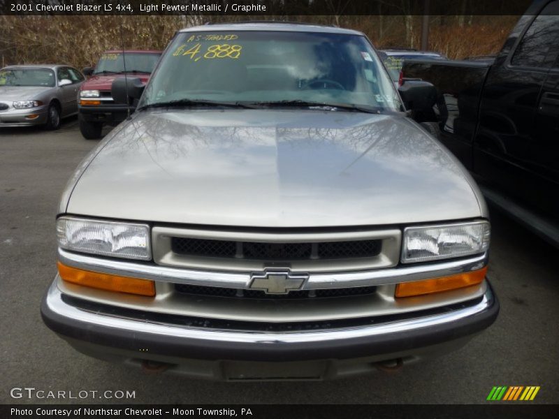 Light Pewter Metallic / Graphite 2001 Chevrolet Blazer LS 4x4