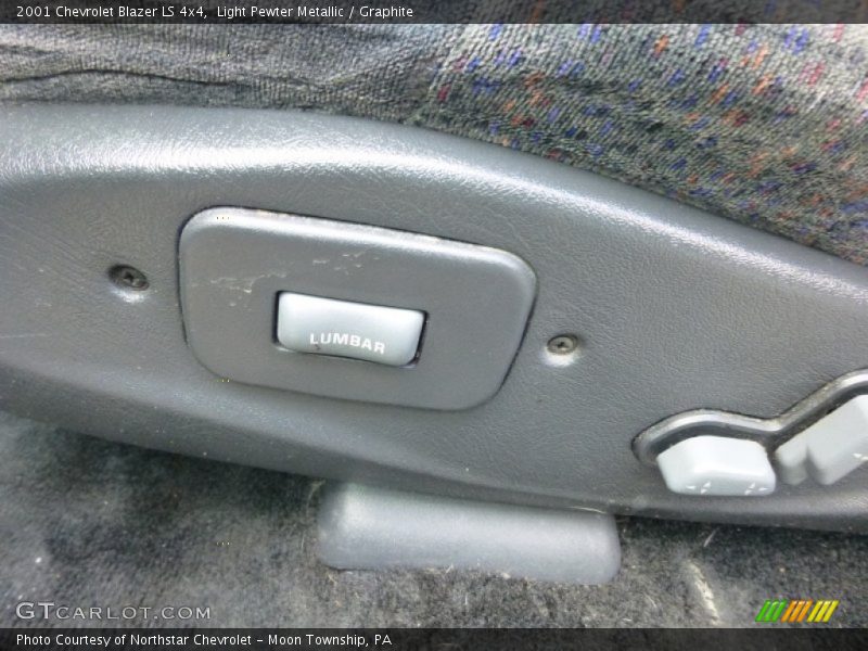 Light Pewter Metallic / Graphite 2001 Chevrolet Blazer LS 4x4