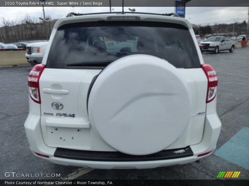 Super White / Sand Beige 2010 Toyota RAV4 I4 4WD