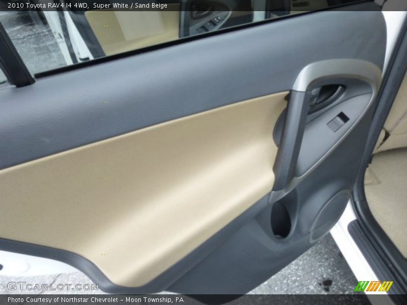 Super White / Sand Beige 2010 Toyota RAV4 I4 4WD