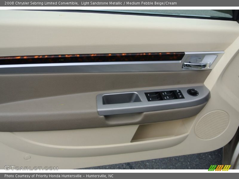 Light Sandstone Metallic / Medium Pebble Beige/Cream 2008 Chrysler Sebring Limited Convertible