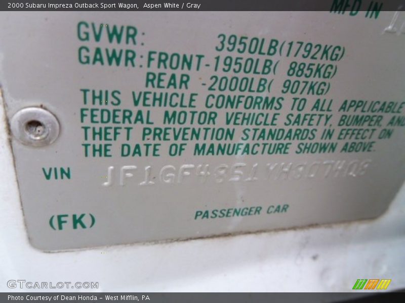 Aspen White / Gray 2000 Subaru Impreza Outback Sport Wagon