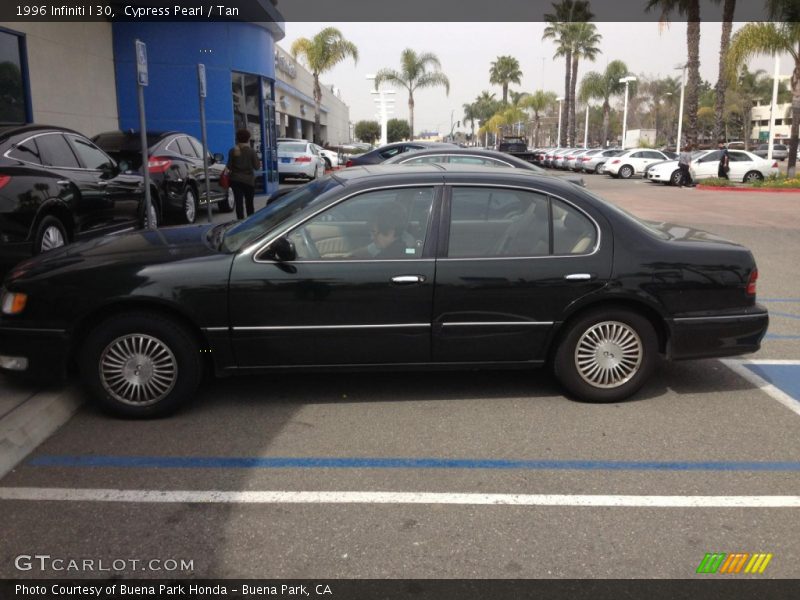 Cypress Pearl / Tan 1996 Infiniti I 30