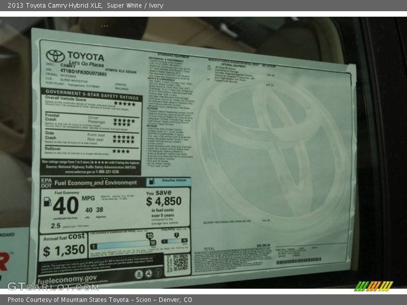 Super White / Ivory 2013 Toyota Camry Hybrid XLE