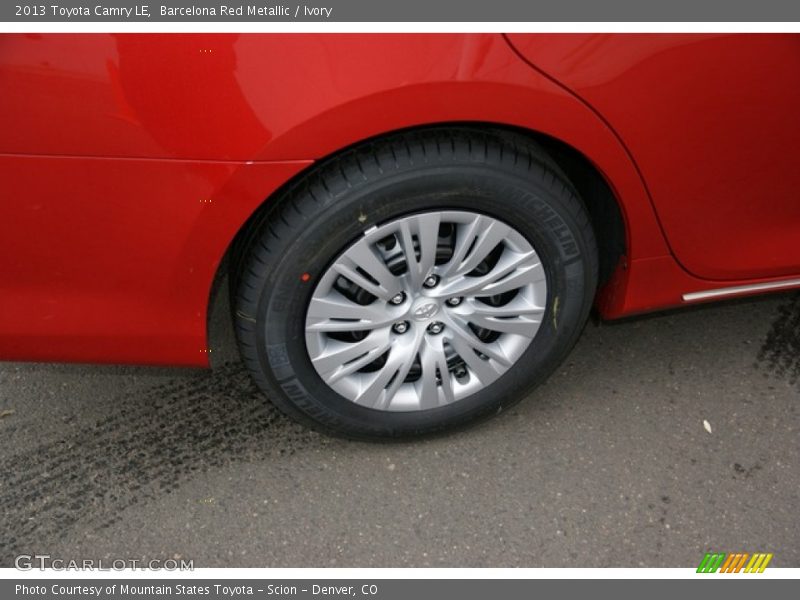 Barcelona Red Metallic / Ivory 2013 Toyota Camry LE