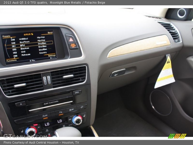 Moonlight Blue Metallic / Pistachio Beige 2013 Audi Q5 3.0 TFSI quattro