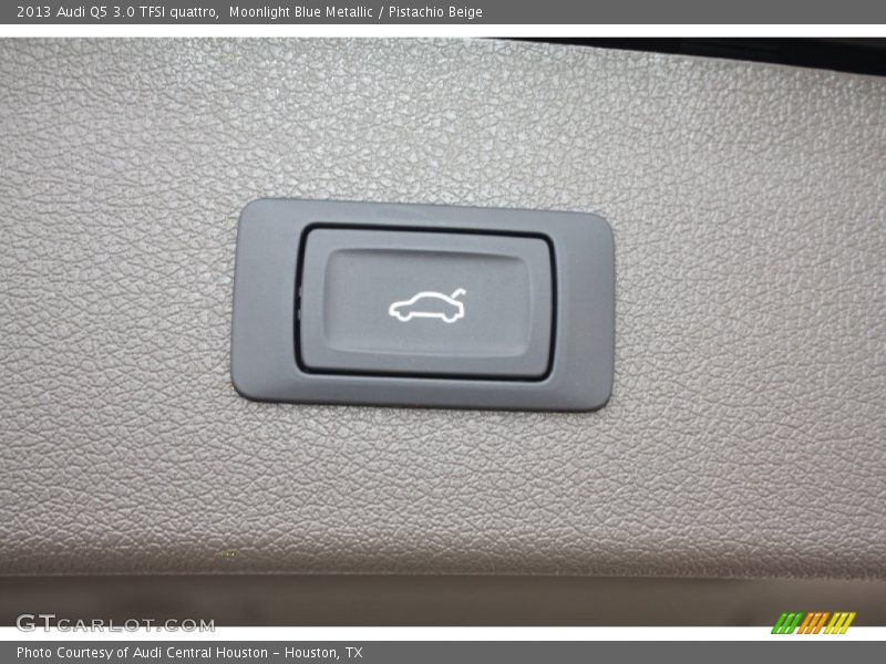 Moonlight Blue Metallic / Pistachio Beige 2013 Audi Q5 3.0 TFSI quattro