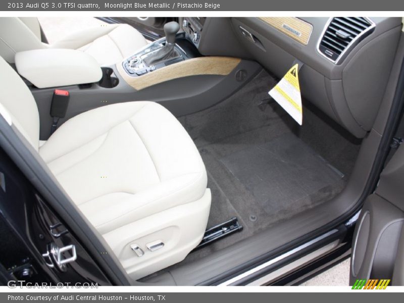 Moonlight Blue Metallic / Pistachio Beige 2013 Audi Q5 3.0 TFSI quattro