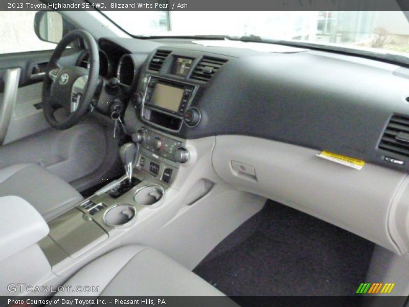 Blizzard White Pearl / Ash 2013 Toyota Highlander SE 4WD