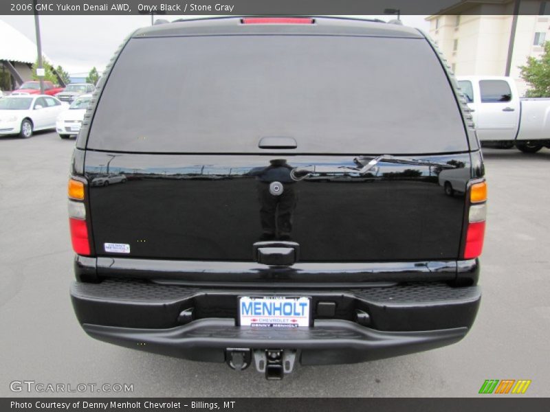 Onyx Black / Stone Gray 2006 GMC Yukon Denali AWD