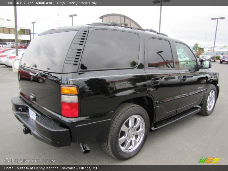 Onyx Black / Stone Gray 2006 GMC Yukon Denali AWD