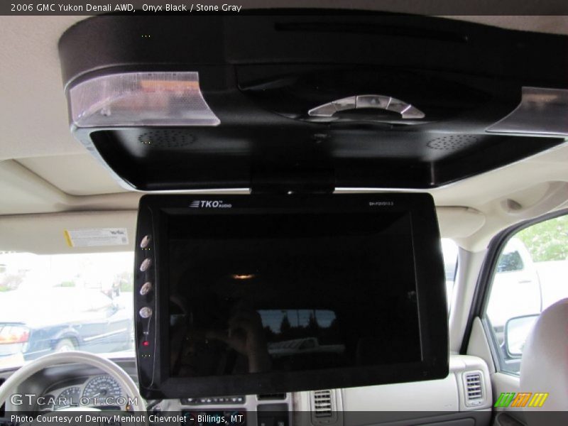 Entertainment System of 2006 Yukon Denali AWD