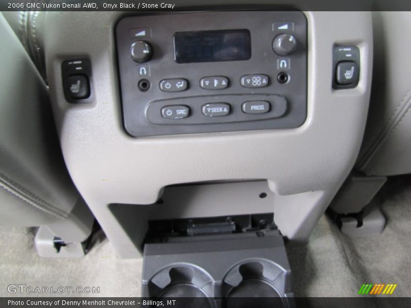 Controls of 2006 Yukon Denali AWD