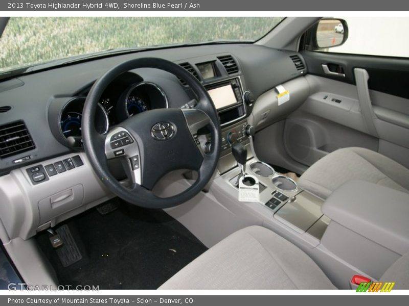  2013 Highlander Hybrid 4WD Ash Interior