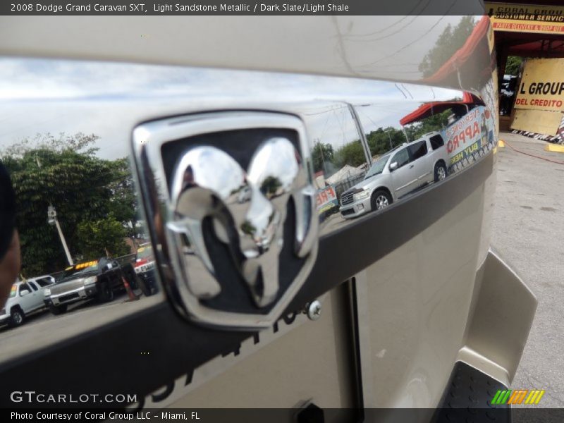 Light Sandstone Metallic / Dark Slate/Light Shale 2008 Dodge Grand Caravan SXT