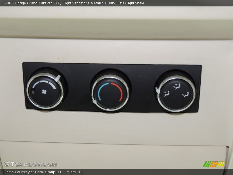 Light Sandstone Metallic / Dark Slate/Light Shale 2008 Dodge Grand Caravan SXT